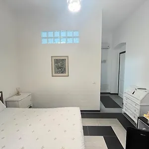 https://trainspot-accommodation.hotelitalianriviera.com