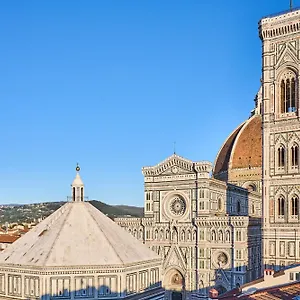 https://duomo-luxury.it-tuscanyhotel.com