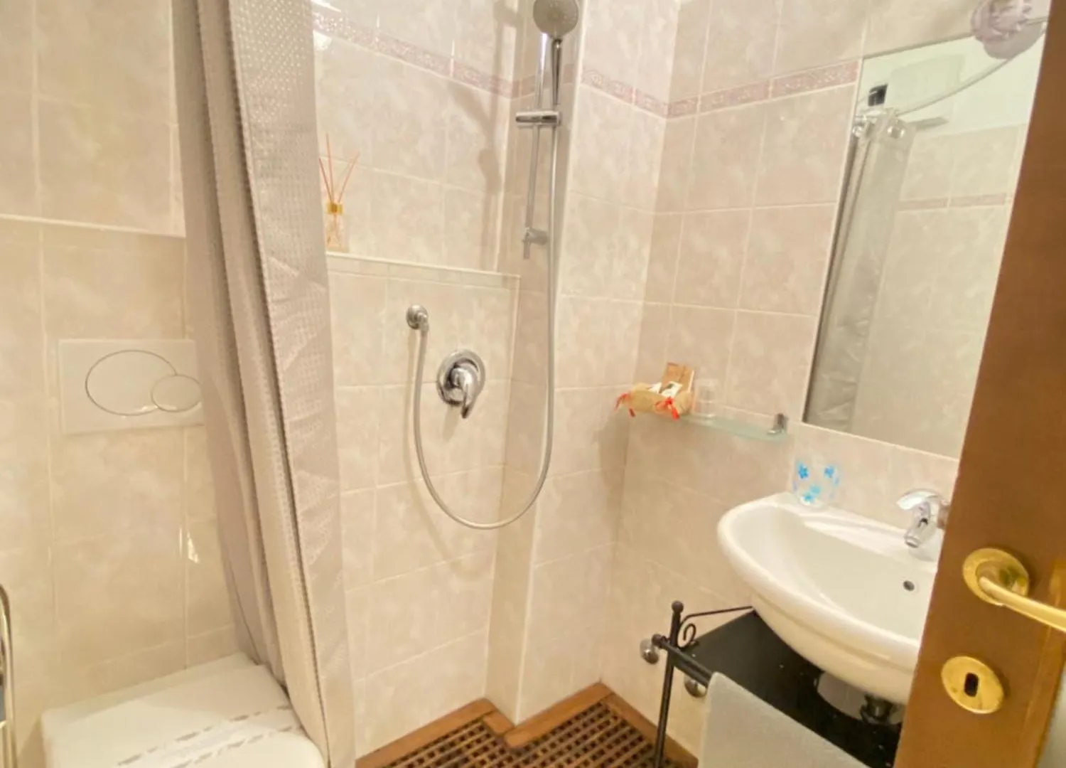 Bed and Breakfast La Casa Del Poeta Dervio