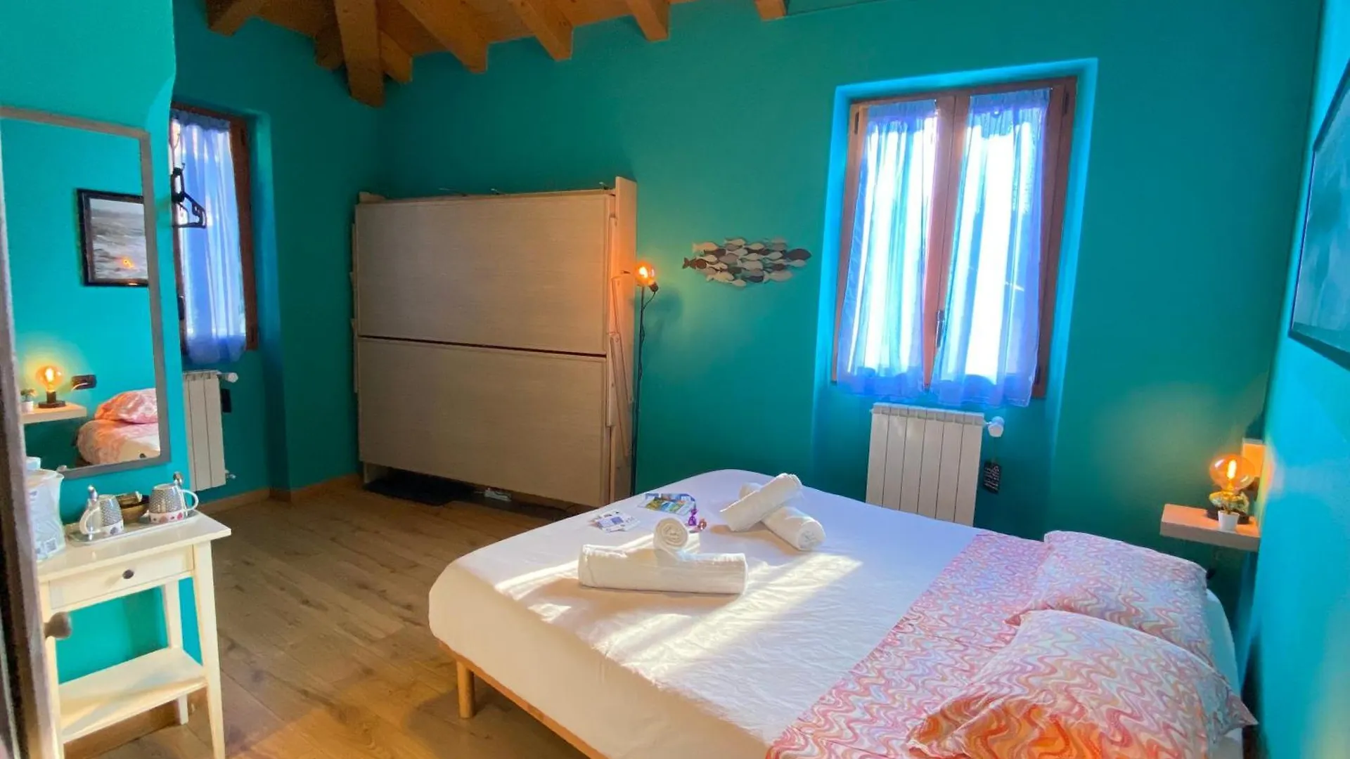Bed and Breakfast La Casa Del Poeta Dervio 0*,